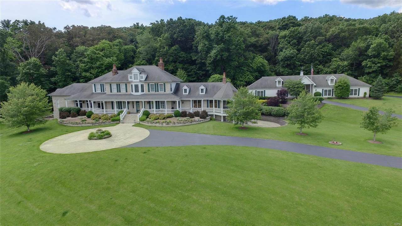 4325 Fox Creek Road - Photo 1