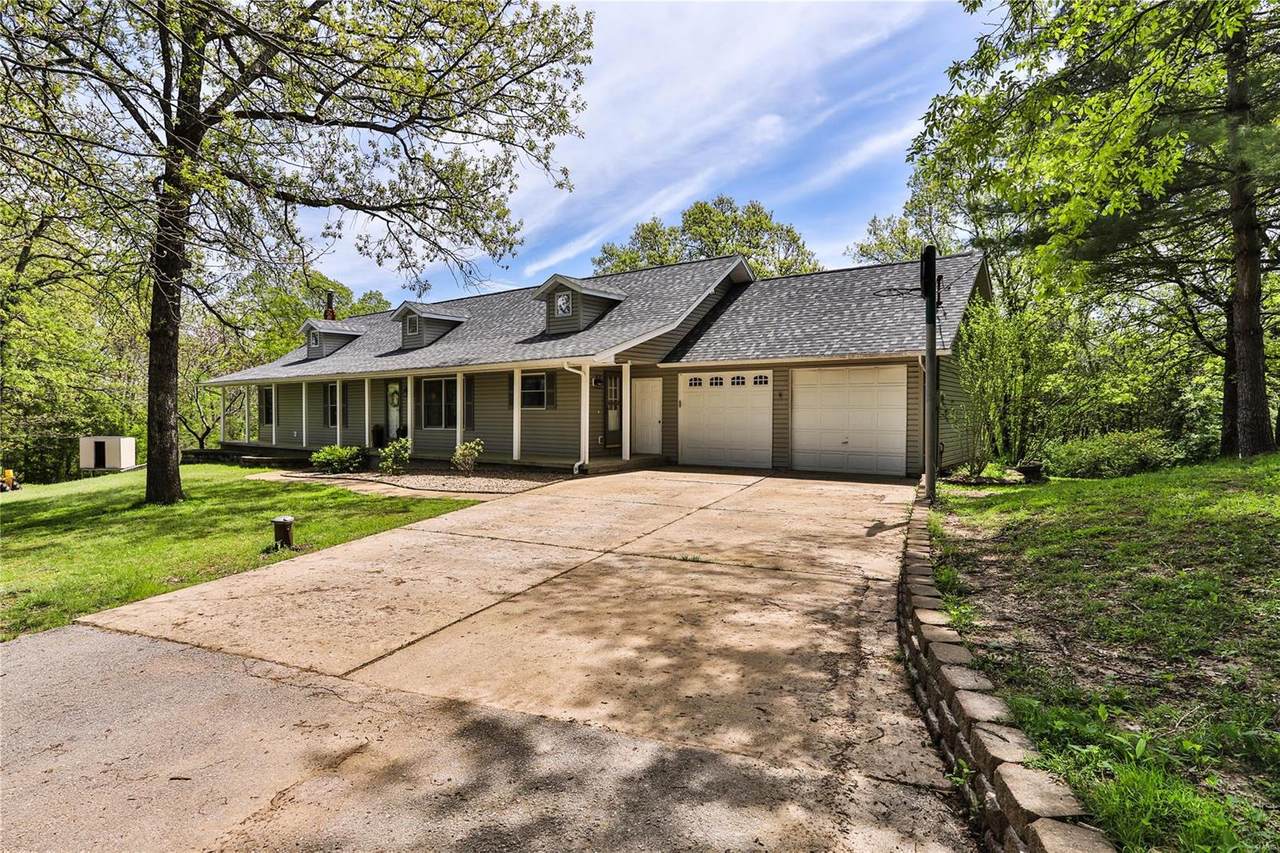 1498 Hundred Oaks - Photo 1