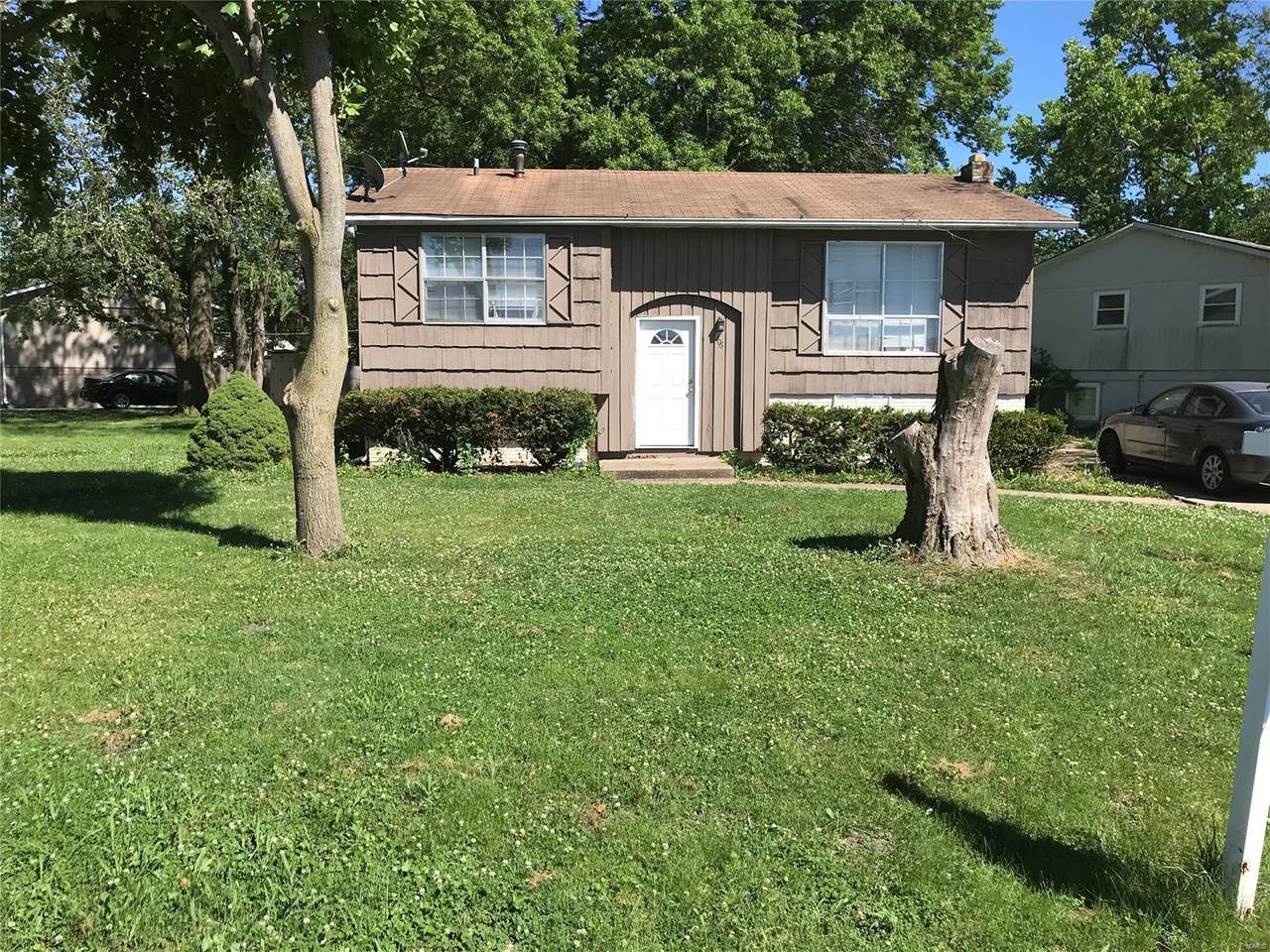 306 Saint Thomas Drive - Photo 1