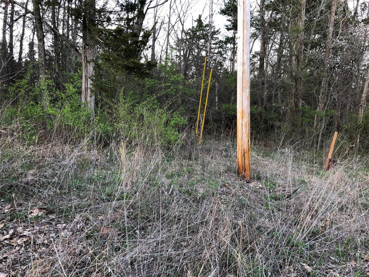 905 Stone Gate - Photo 1