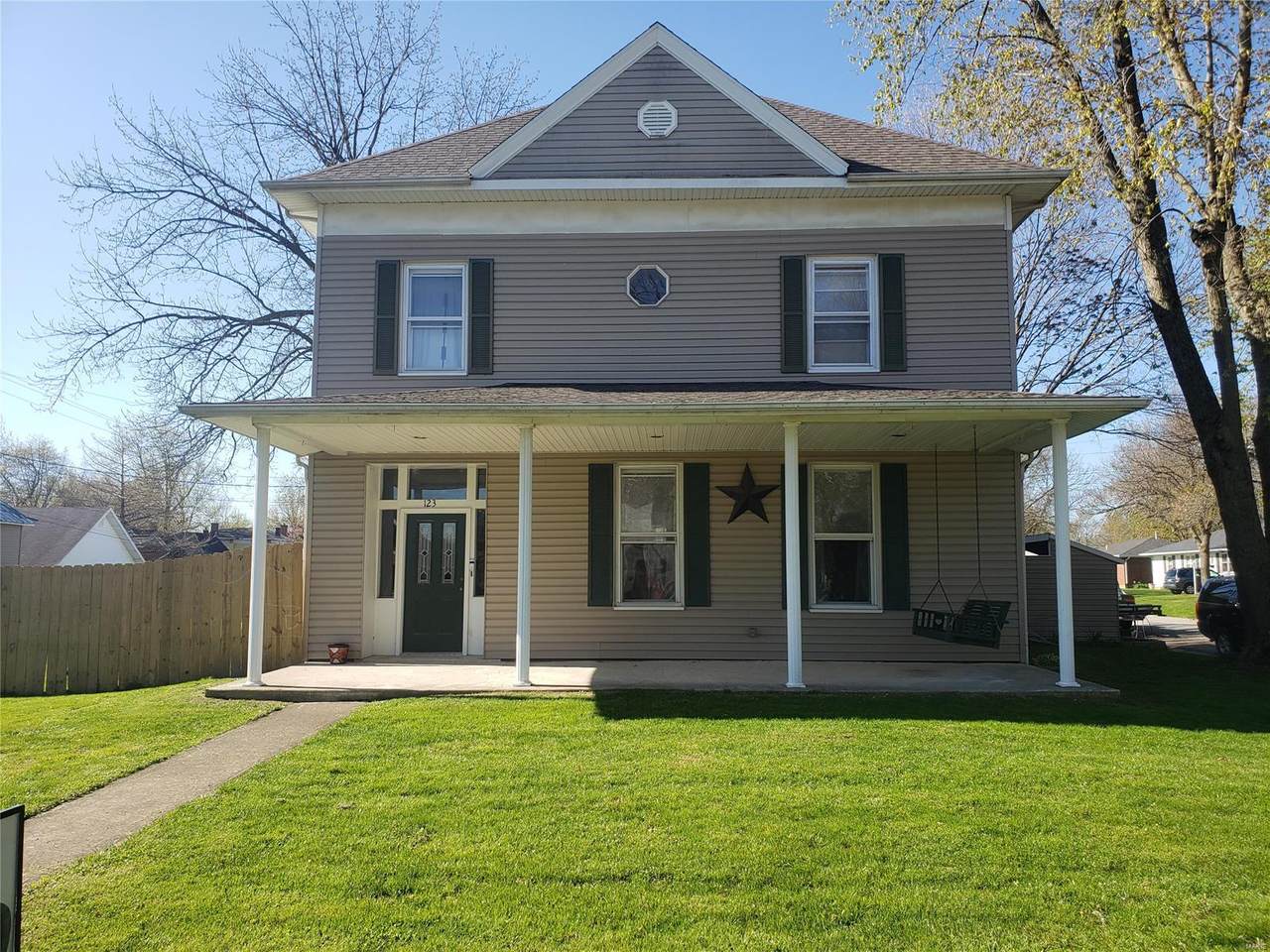 123 Ross - Photo 1