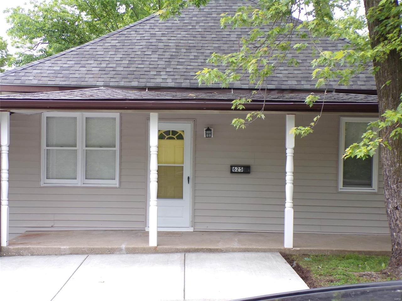 625 Adams - Photo 1