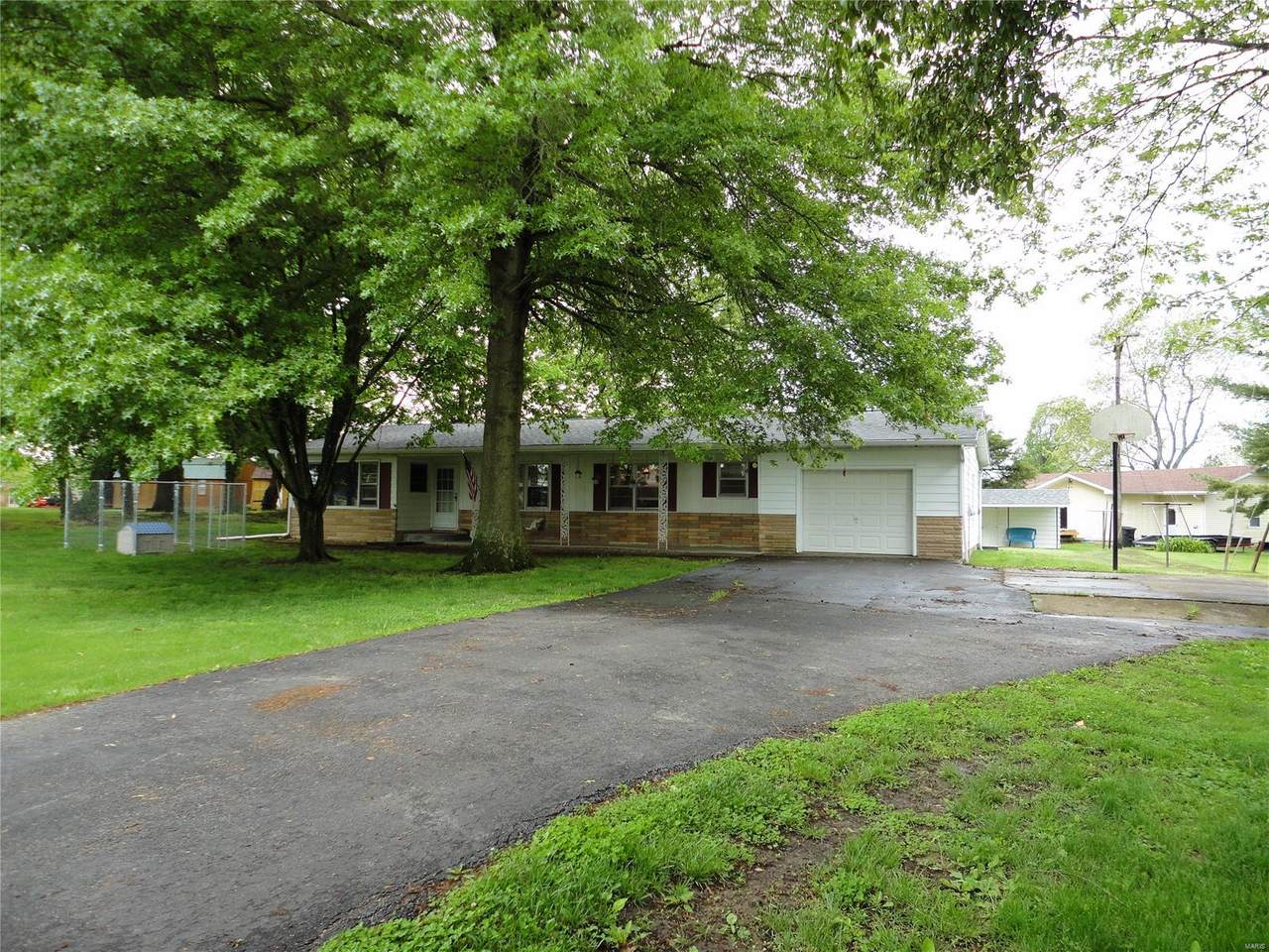 208 Ferne Clyffe - Photo 1