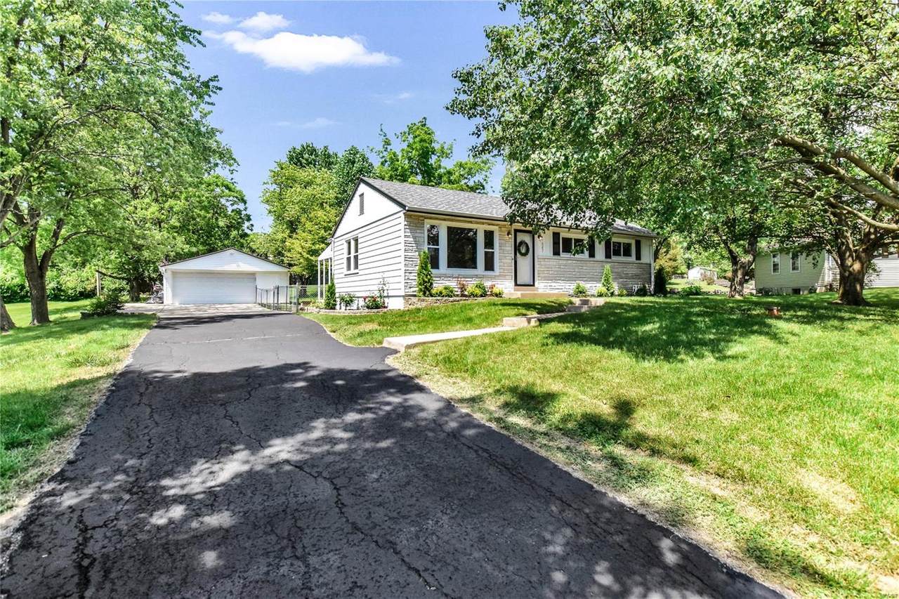 627 Highland Drive - Photo 1