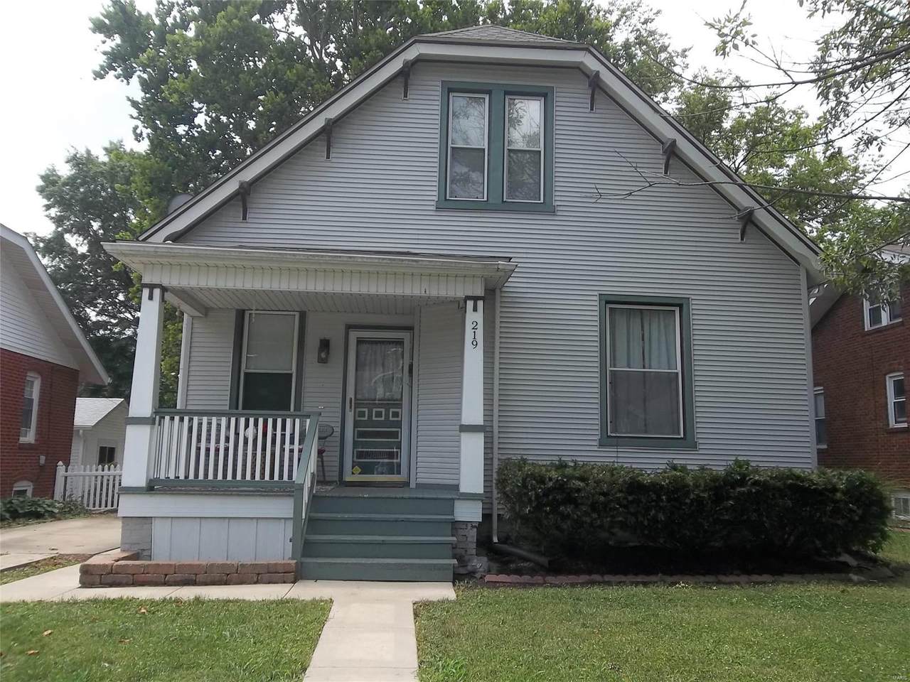 219 Virginia Avenue - Photo 1