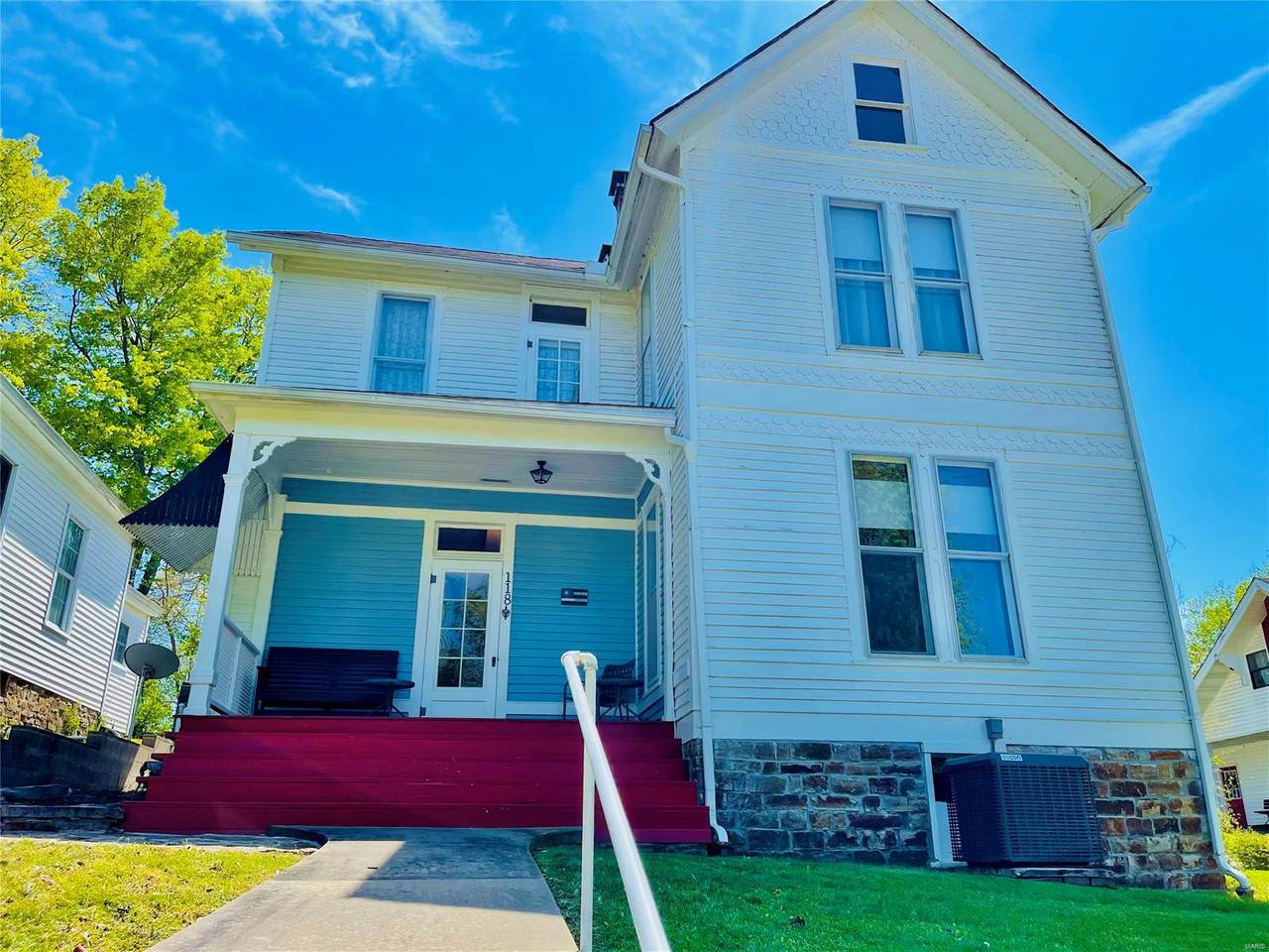 118 Madison Street - Photo 1