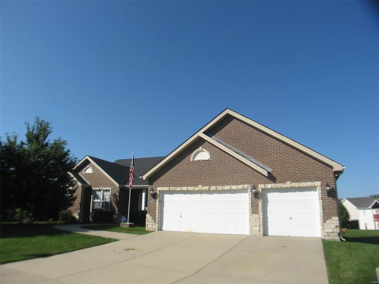 2242 Chatham Court - Photo 1
