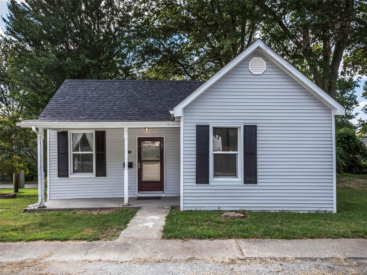213 Roosevelt Street - Photo 1