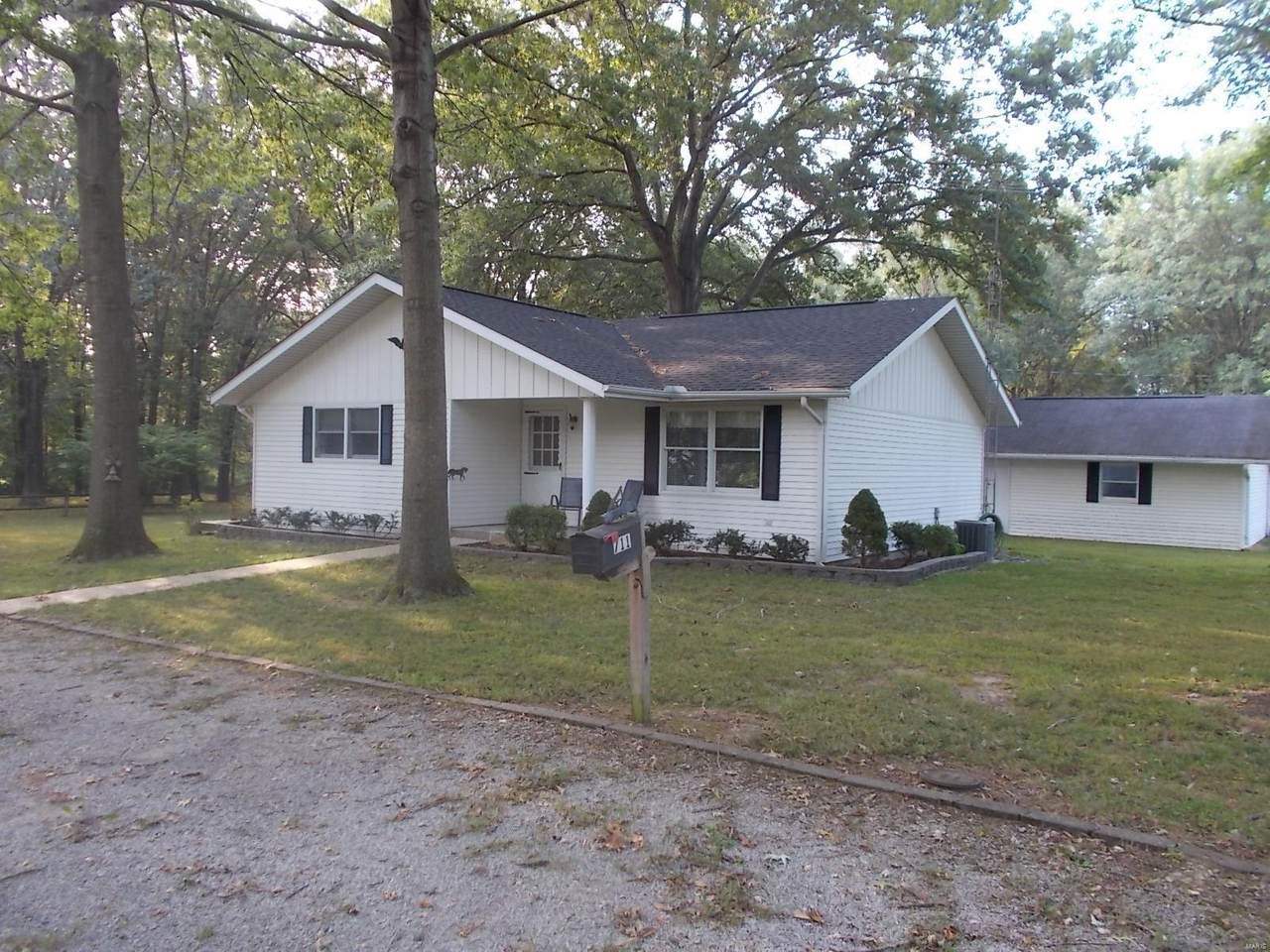 711 Chestnut Street - Photo 1