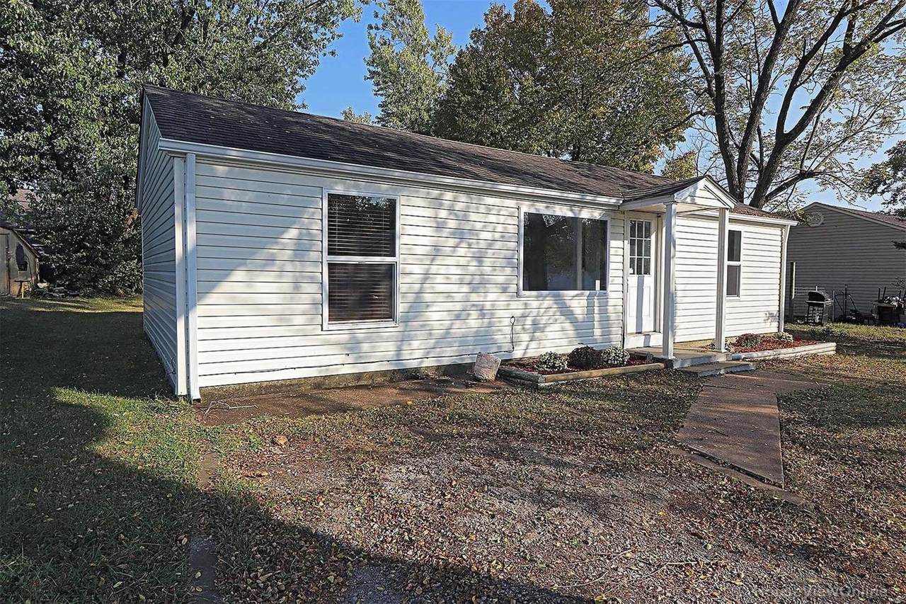1660 Doubet Road - Photo 1