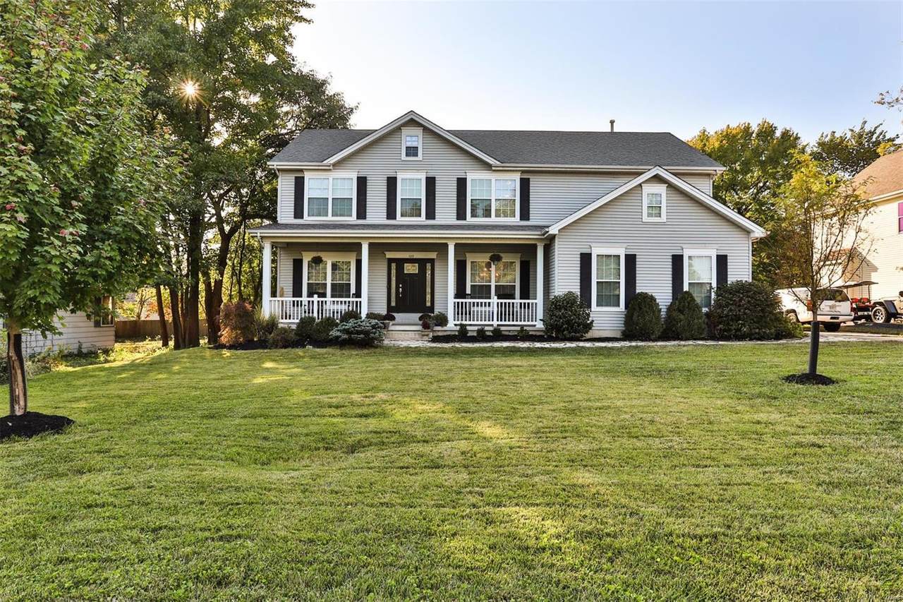 1019 Forest Avenue - Photo 1