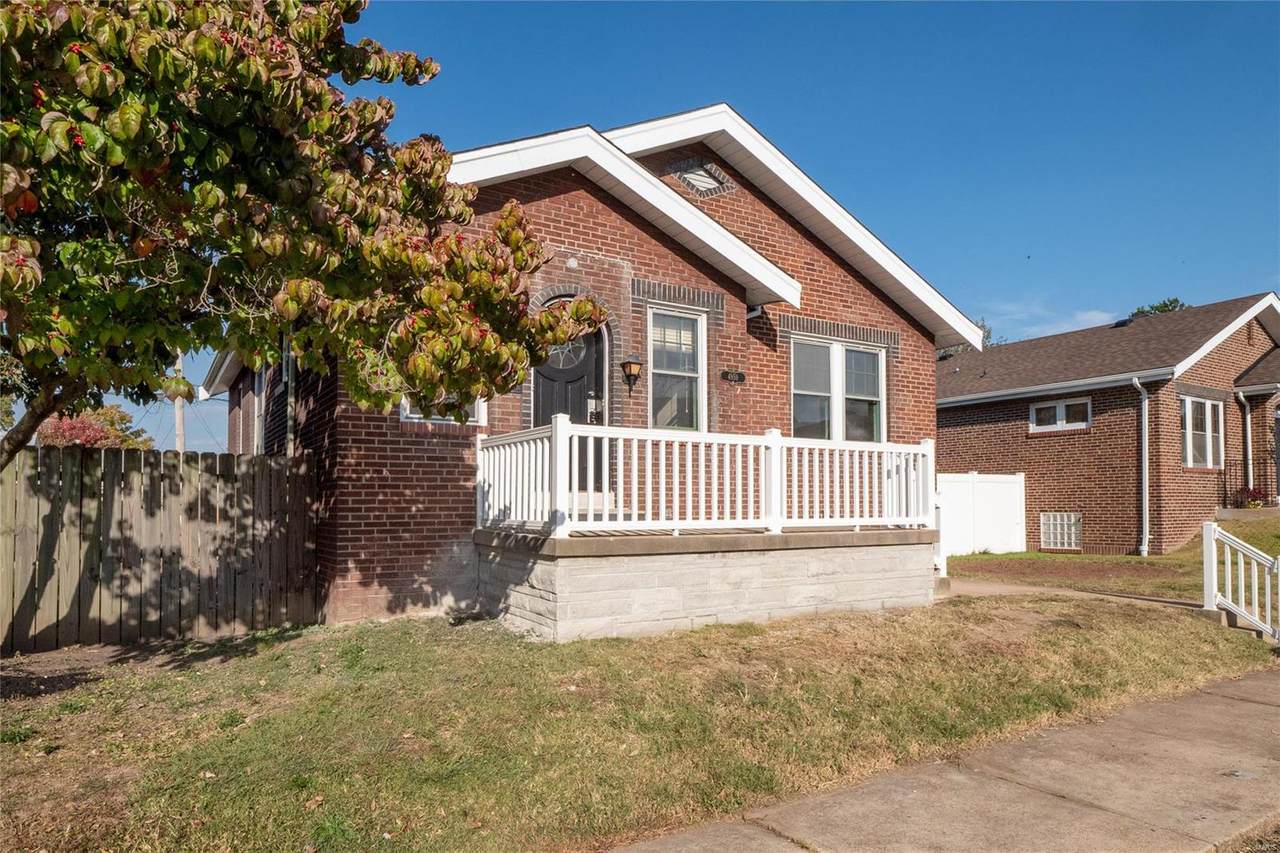 4959 Sunshine Drive - Photo 1