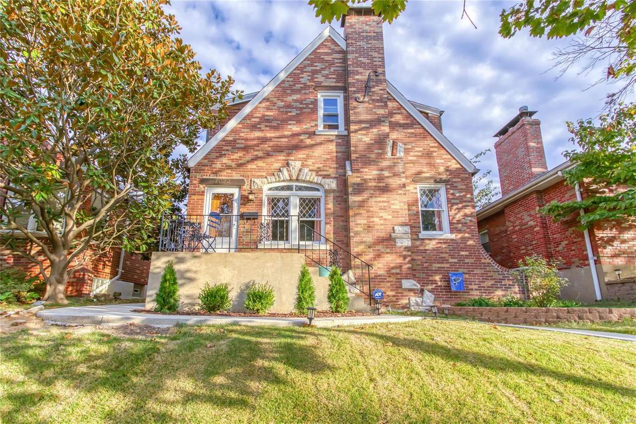 7022 Hurst Court - Photo 1