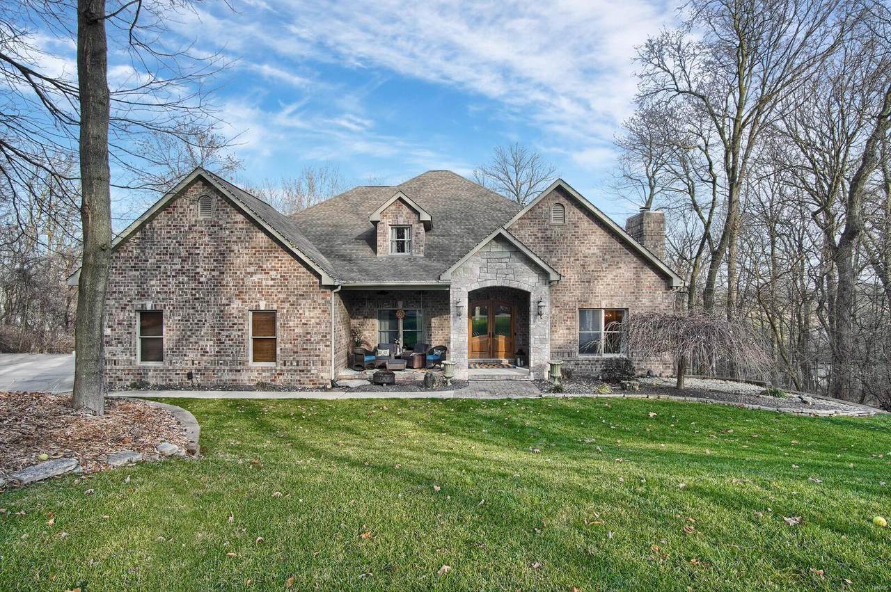 1015 Berry Lane - Photo 1