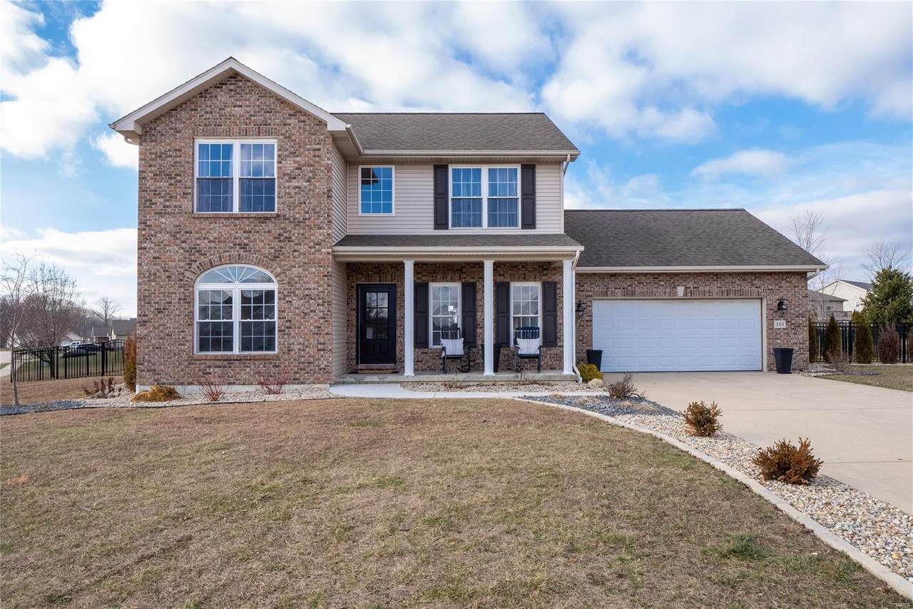 361 Grant Drive - Photo 1