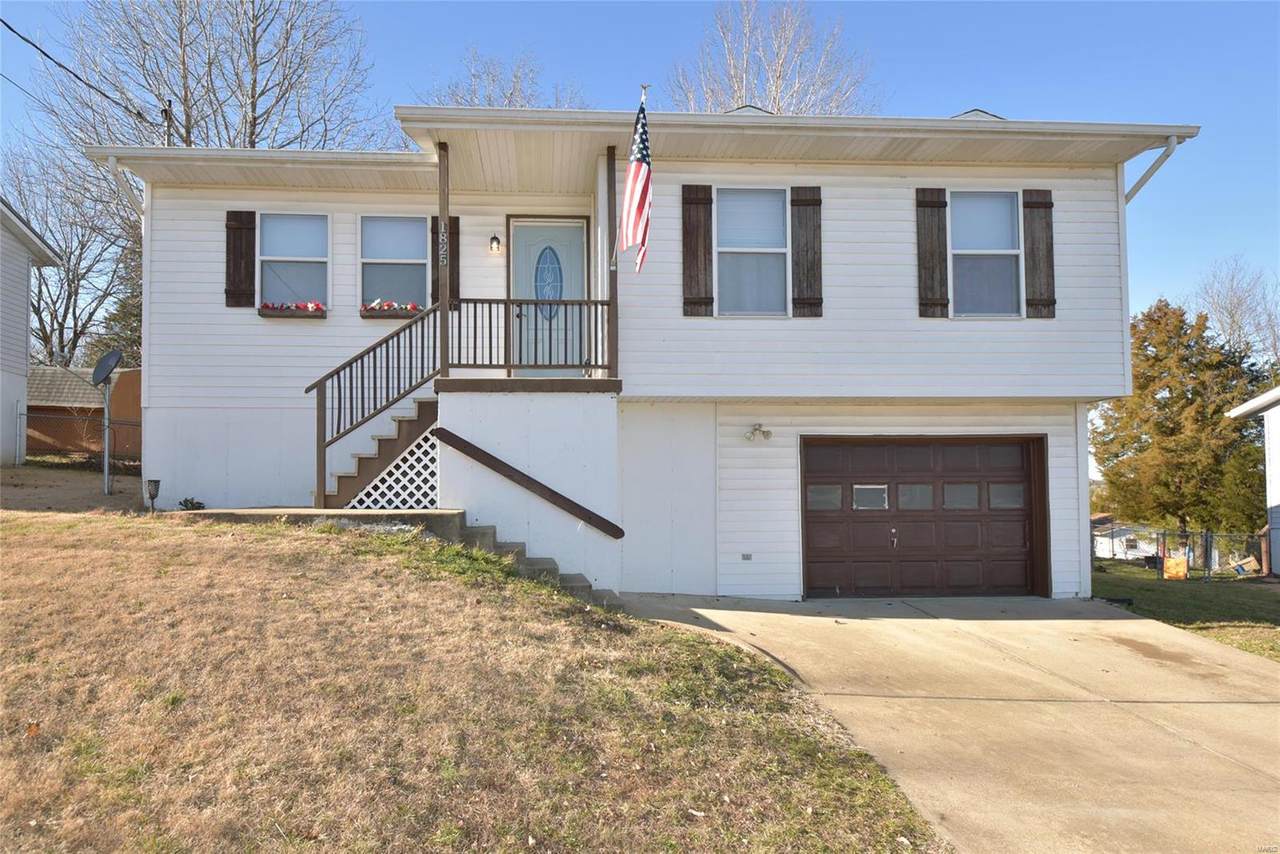 1825 Deer Creek Drive - Photo 1