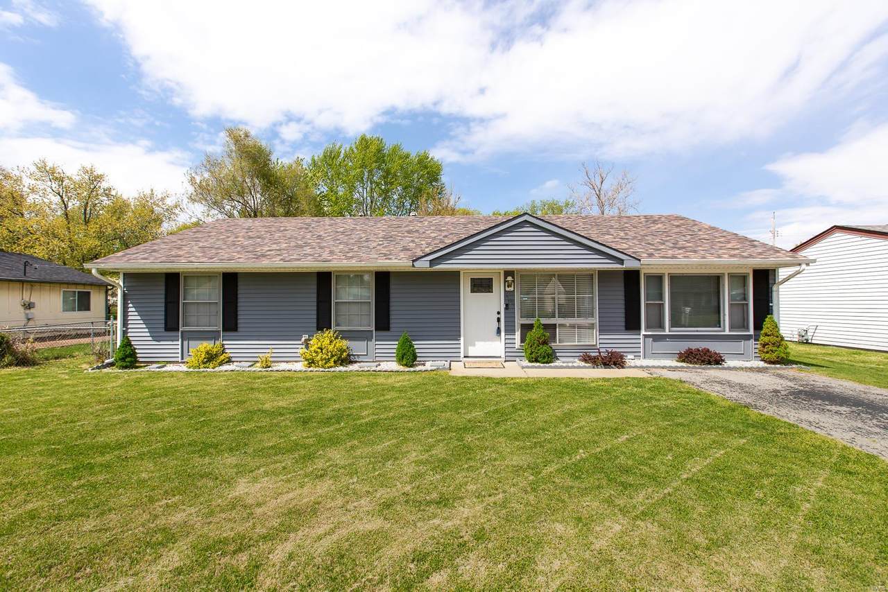 605 Cherry Drive - Photo 1