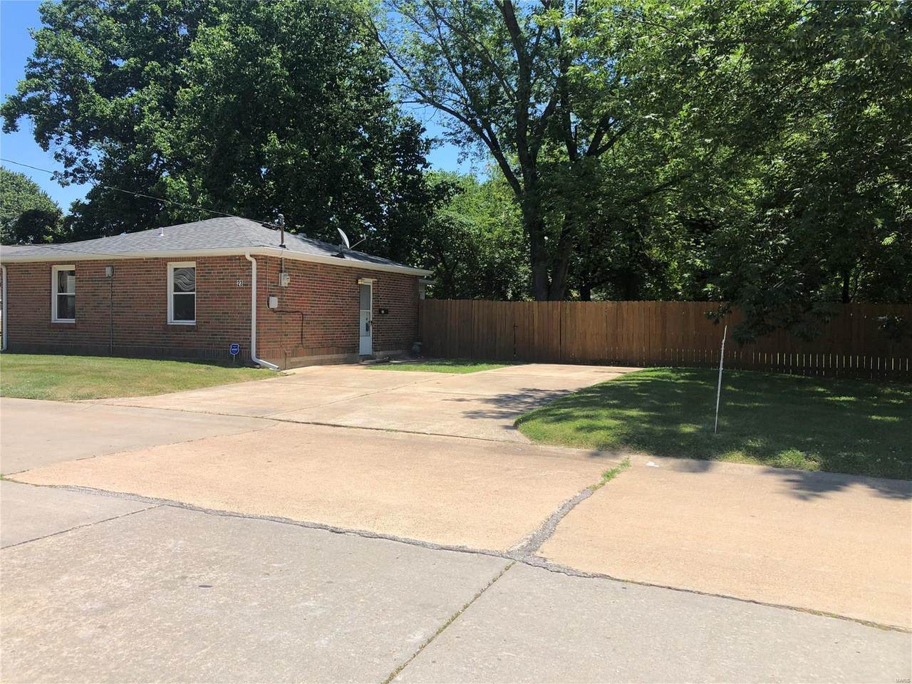 23 Alandale Court - Photo 1