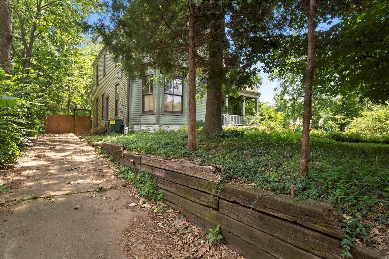 1524 Mccausland Avenue - Photo 1