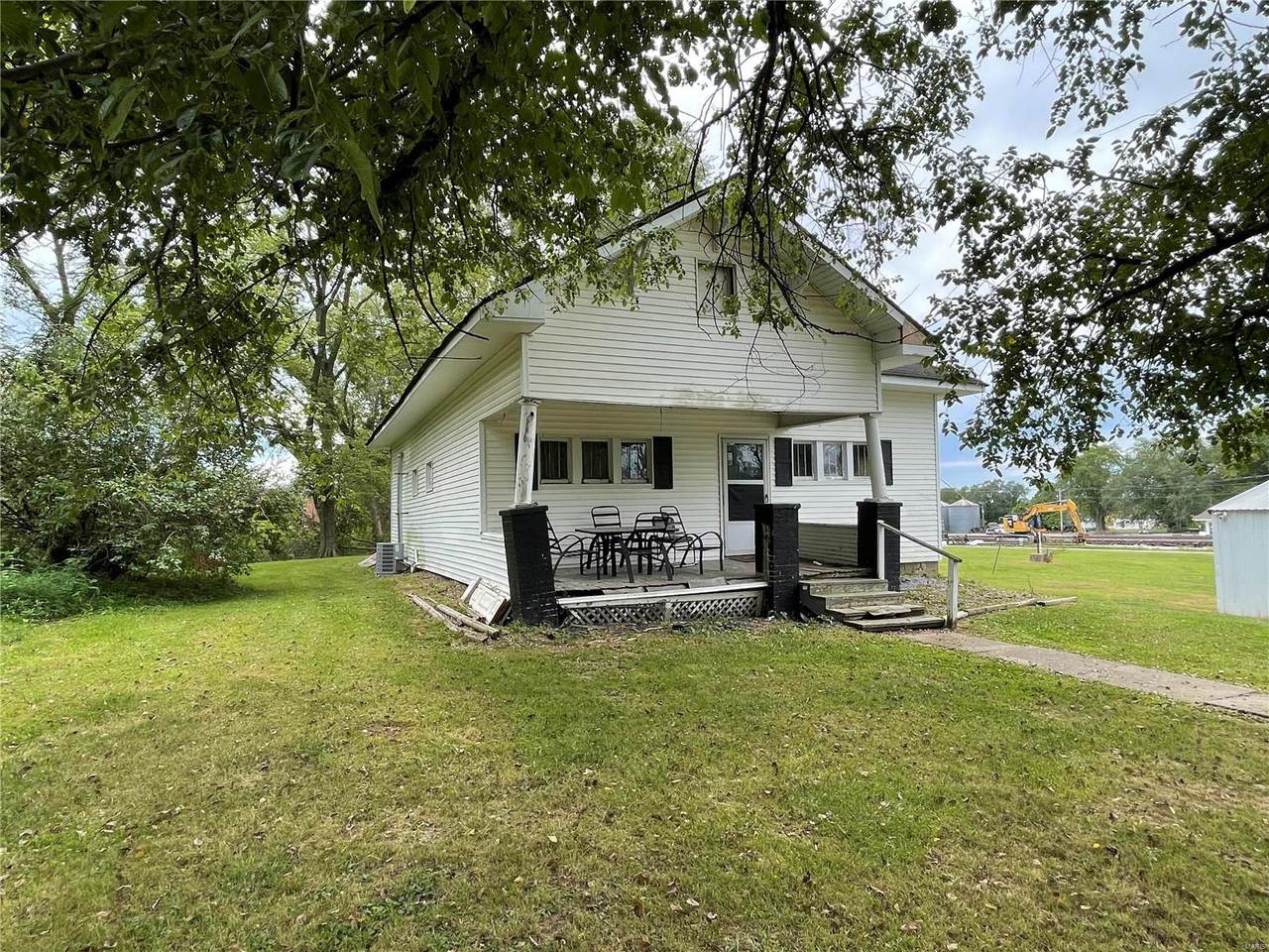 110 E. Grant St - Photo 1