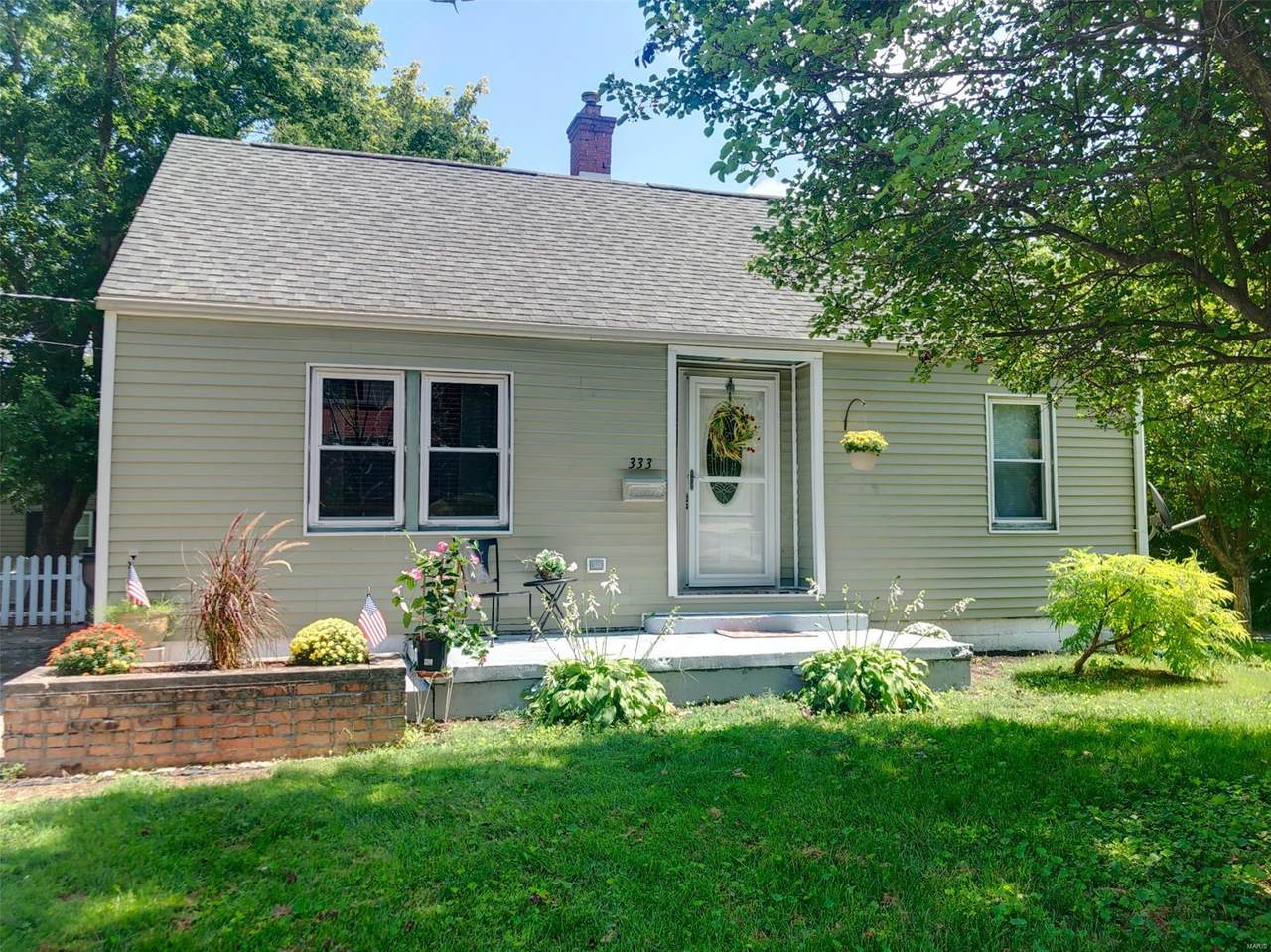 333 Locust - Photo 1