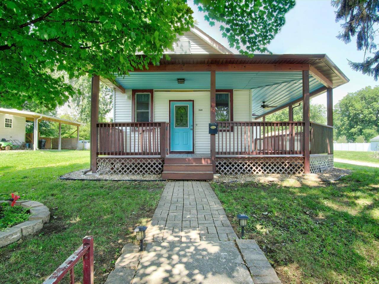 249 27th Street - Photo 1