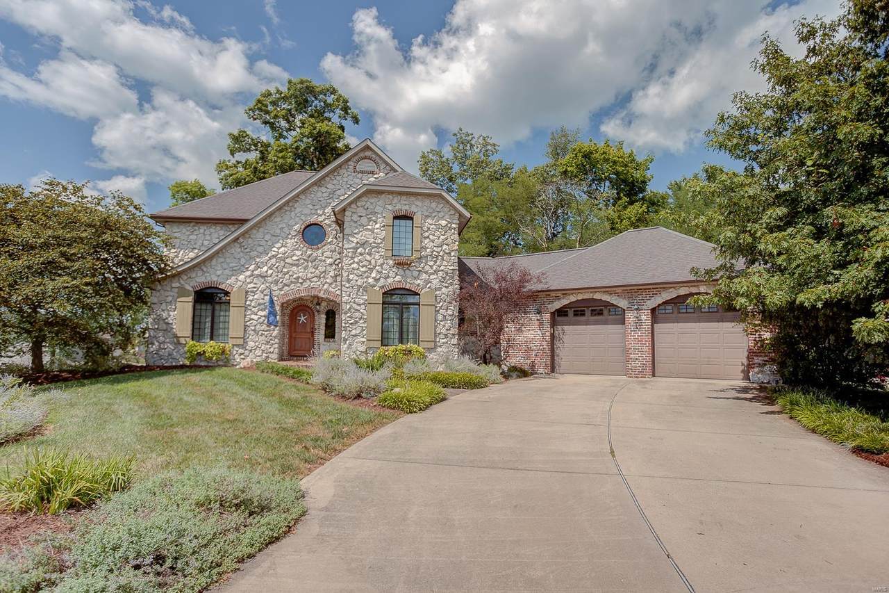 507 Shadow Wood Court - Photo 1