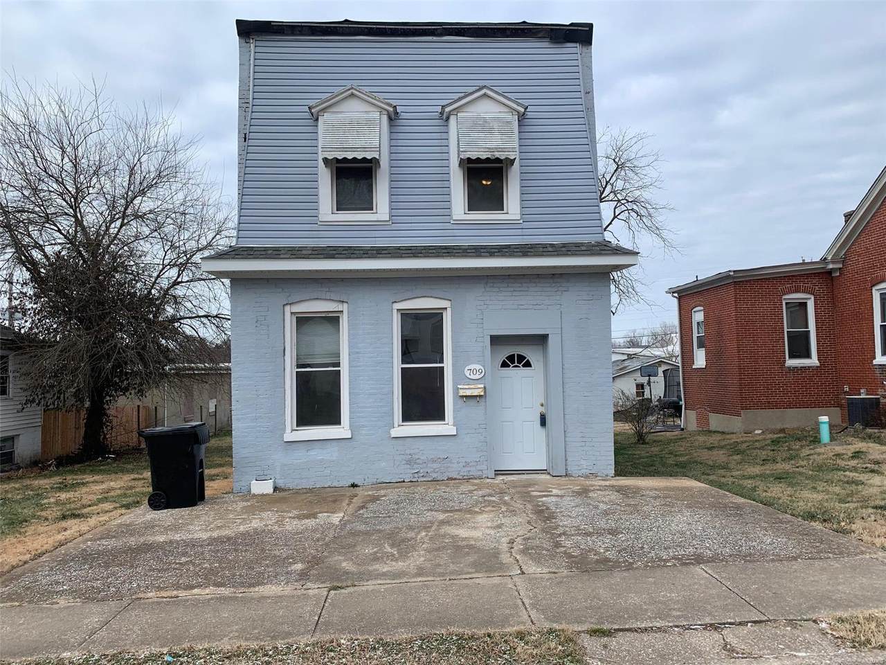 709 High Street - Photo 1