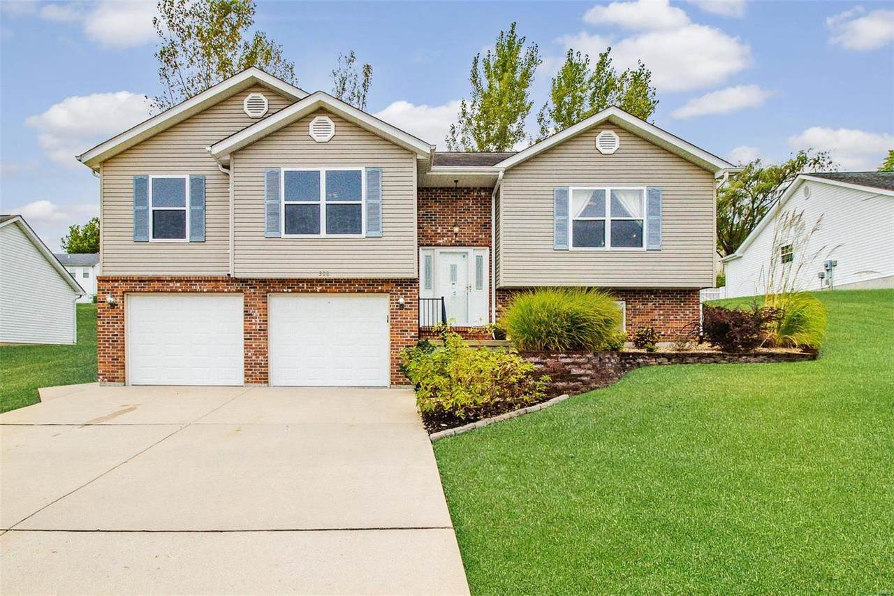 308 Madelyn Court - Photo 1