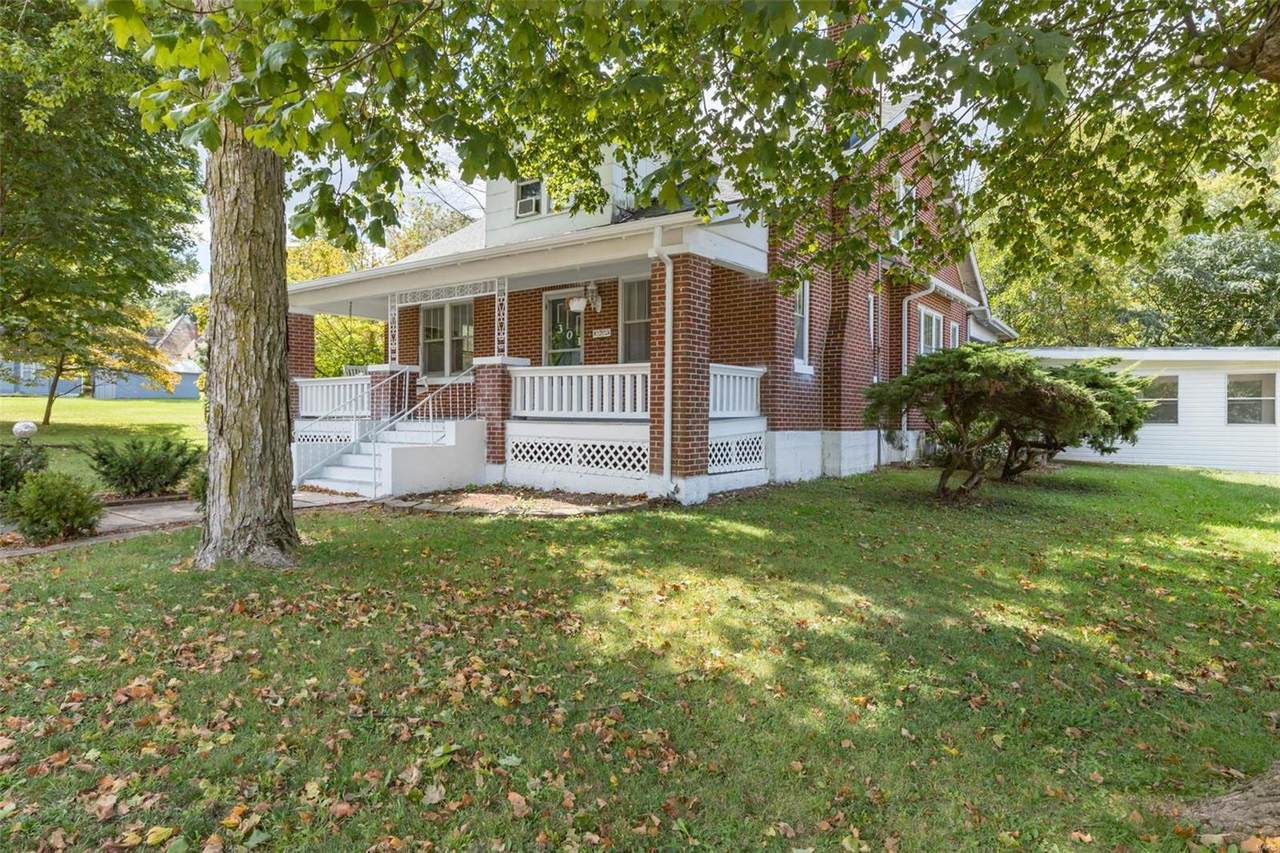 301 Henry Street - Photo 1