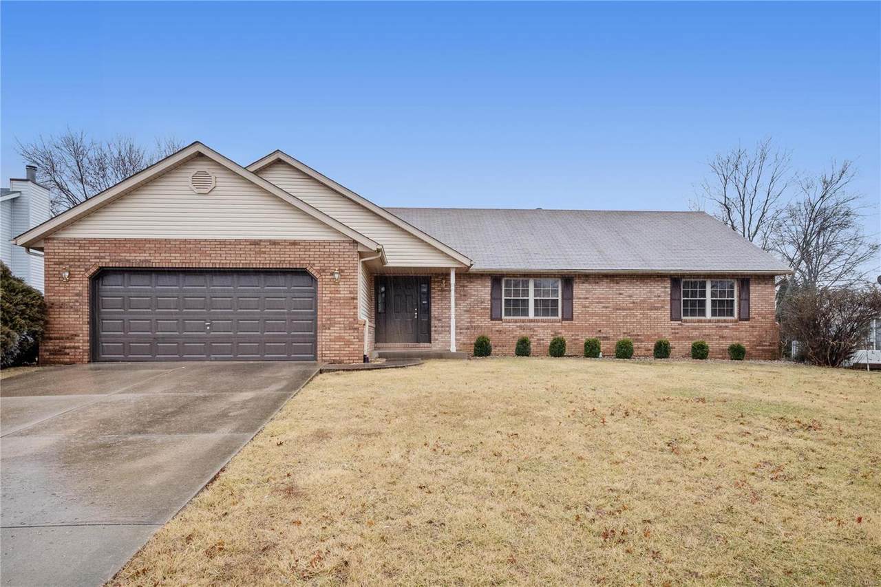 111 Del Rio Court - Photo 1
