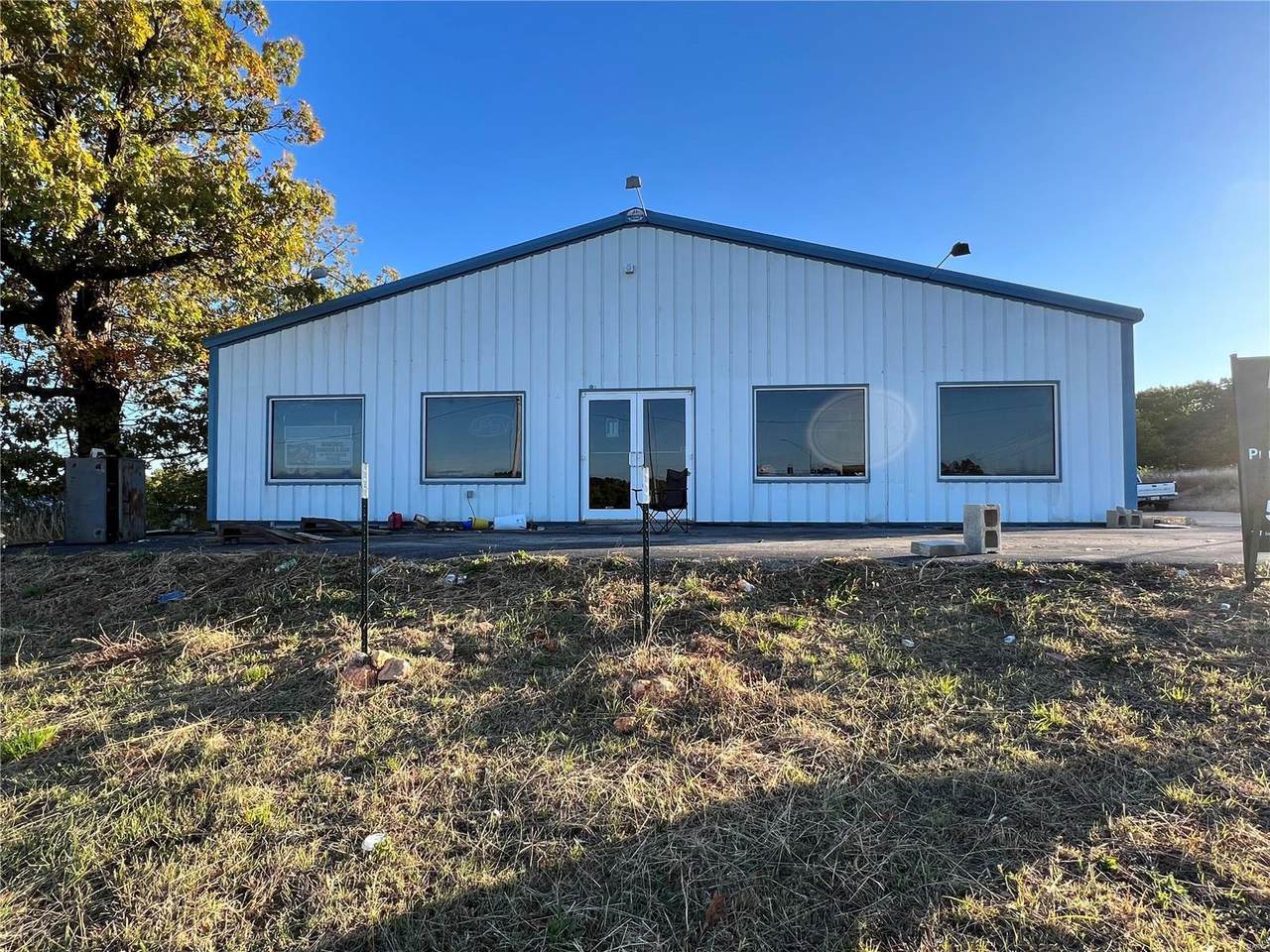 996 Missouri Ave - Photo 1