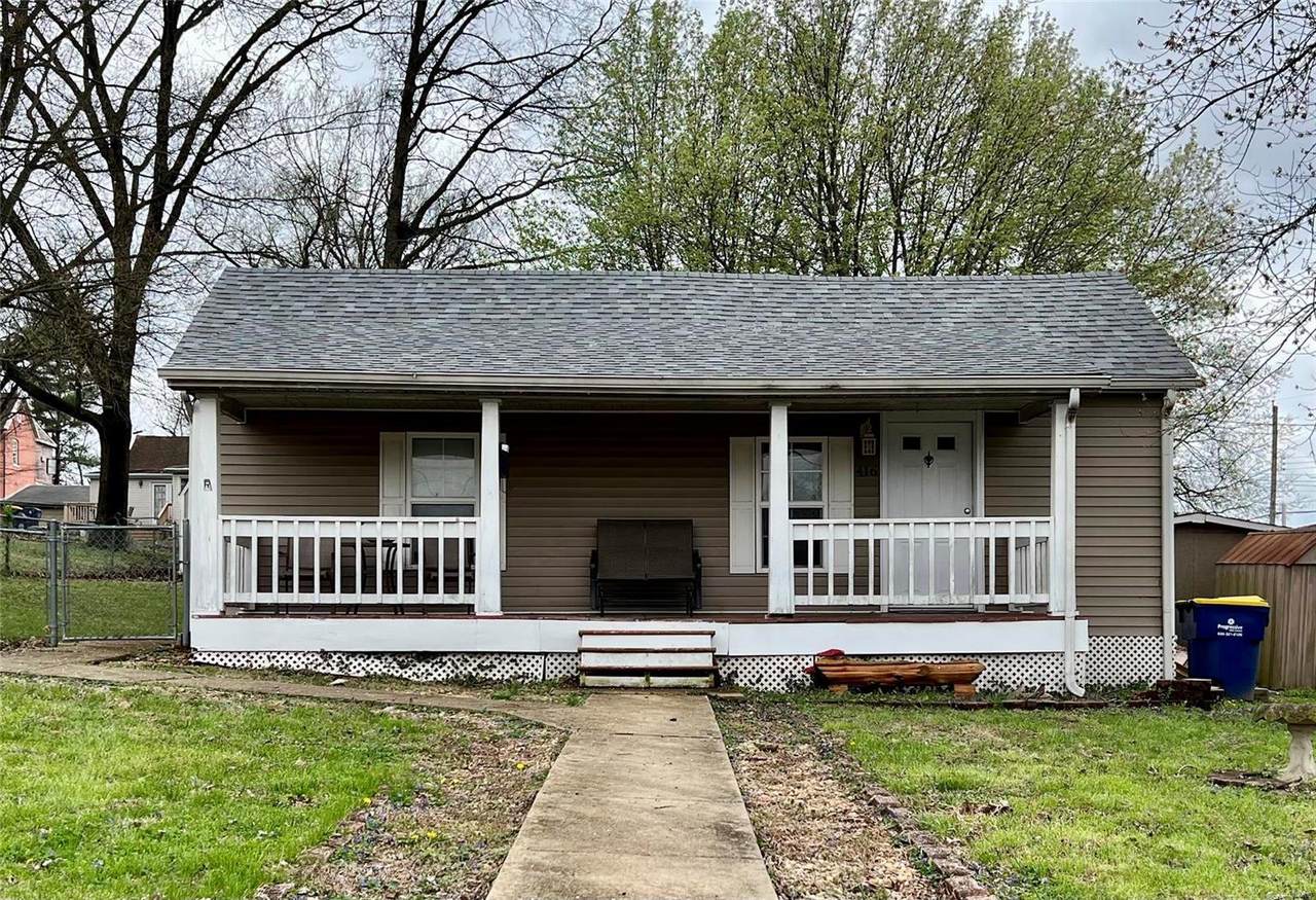 416 4th Street - Photo 1