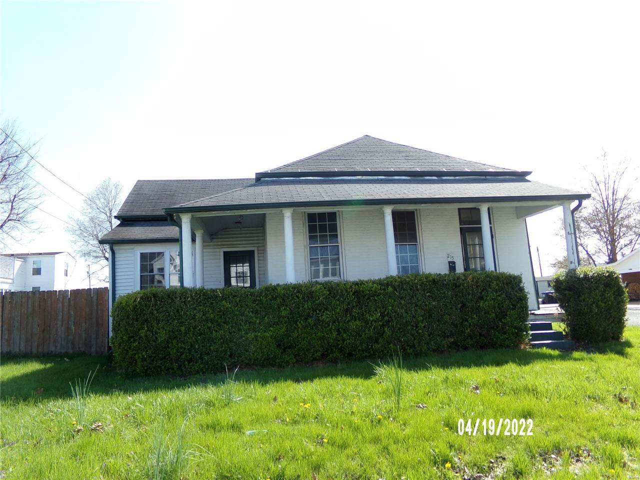 215 Metter Avenue - Photo 1