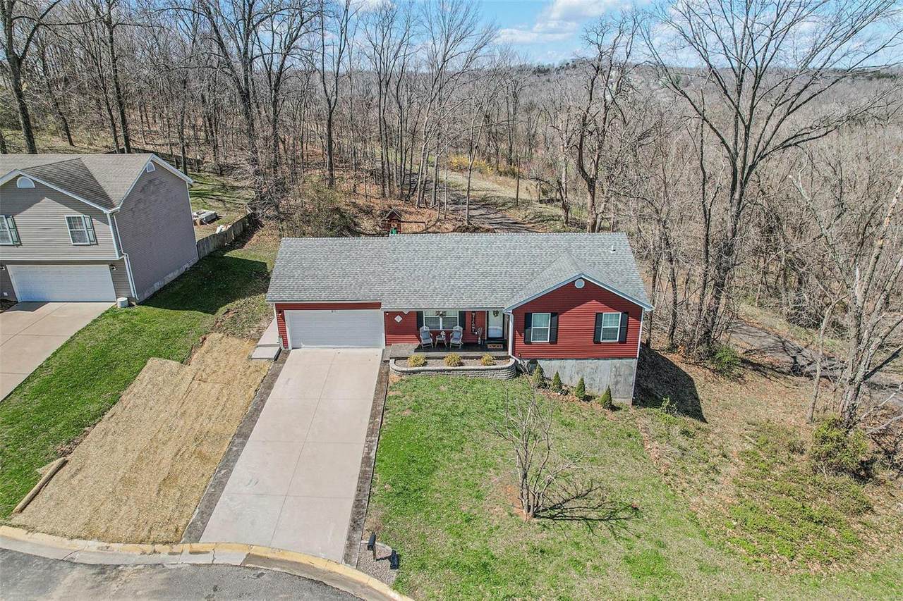 811 Olivia Court - Photo 1