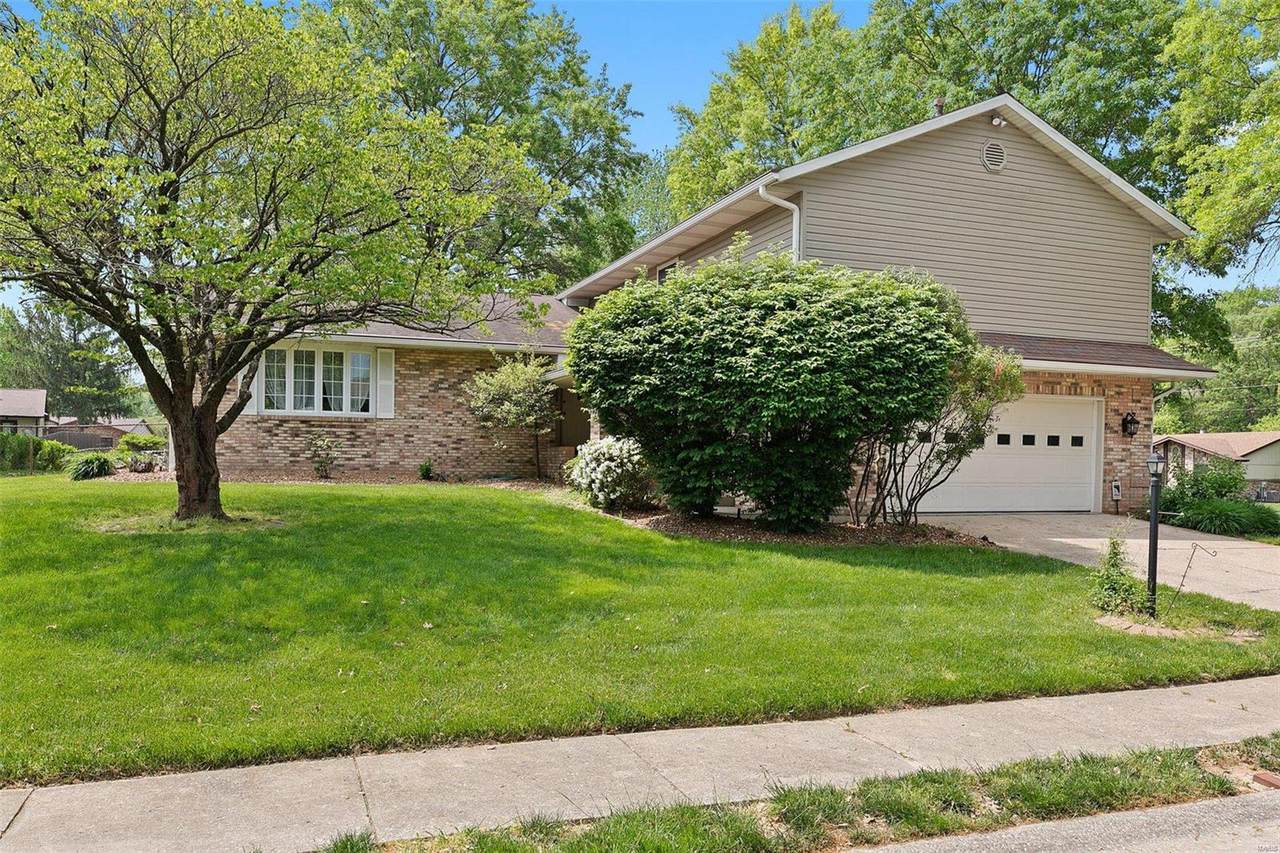 101 Pheasant Run - Photo 1