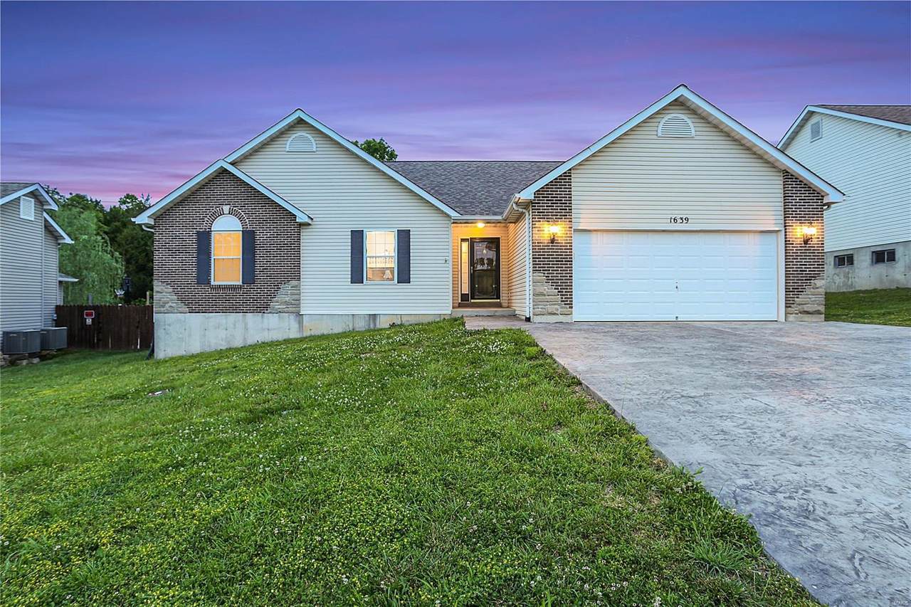 1639 Bermuda Drive - Photo 1