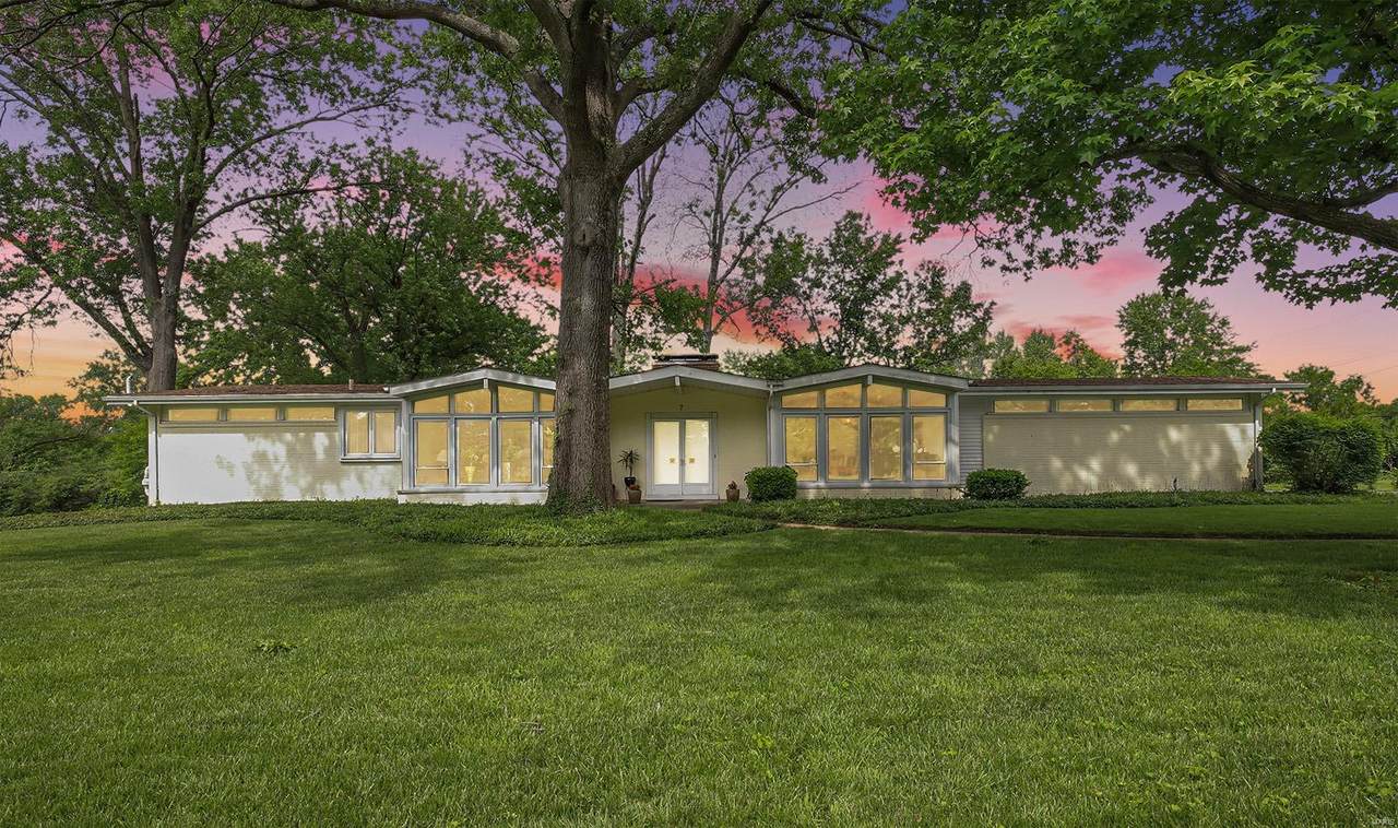 7 Ladue Estates Drive - Photo 1