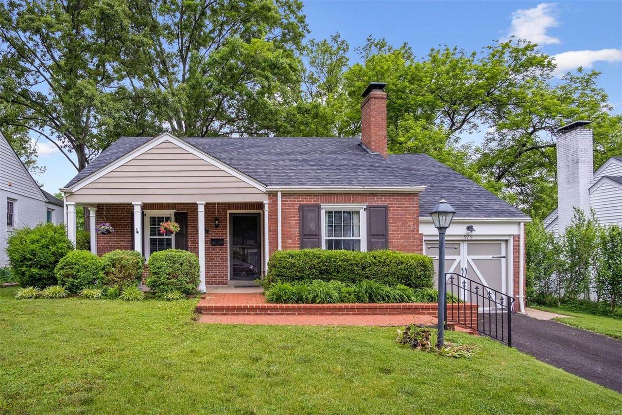 979 Glenmoor Lane - Photo 1