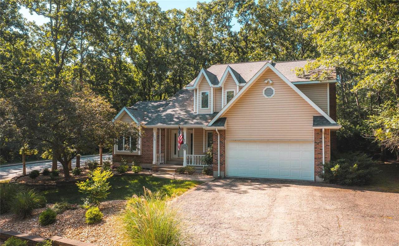 706 Lariat Lane - Photo 1