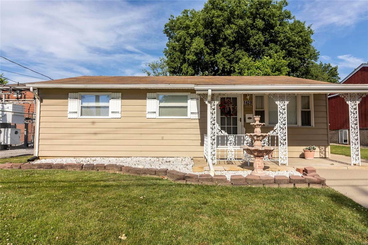 1429 Rodgers Avenue - Photo 1