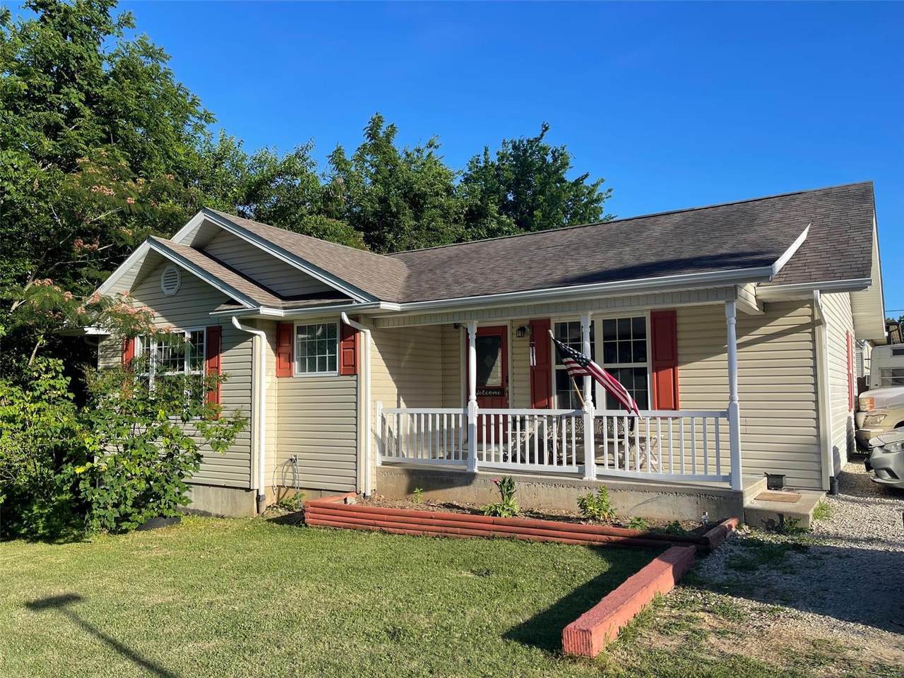 208 Central Avenue - Photo 1
