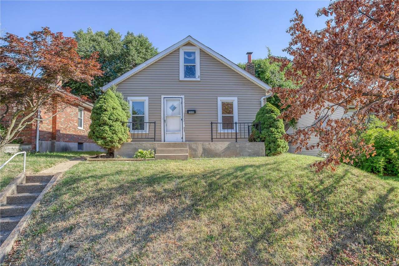 7048 Lansdowne Avenue - Photo 1