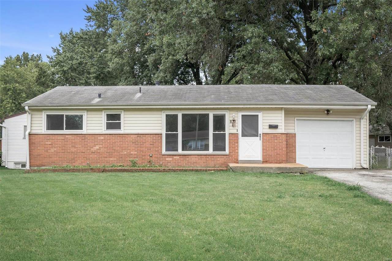 830 Northmoor - Photo 1