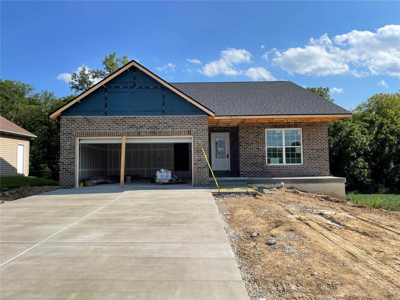 1122 Oak Creek Lane - Photo 1