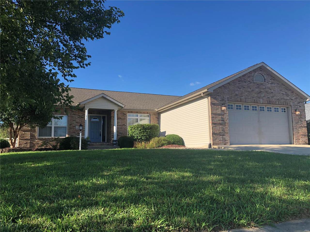 121 Patriots Drive - Photo 1