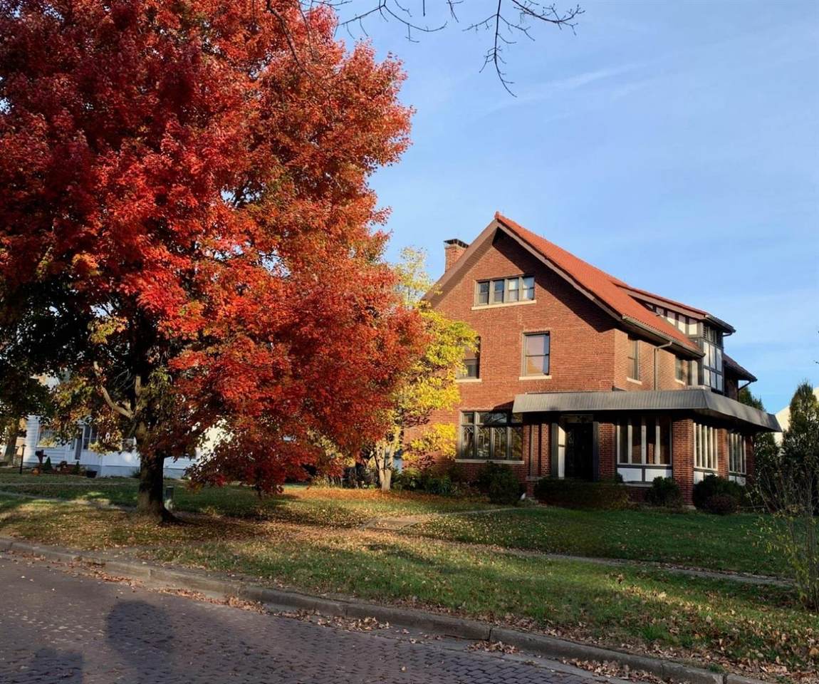 403 Tremont Street - Photo 1