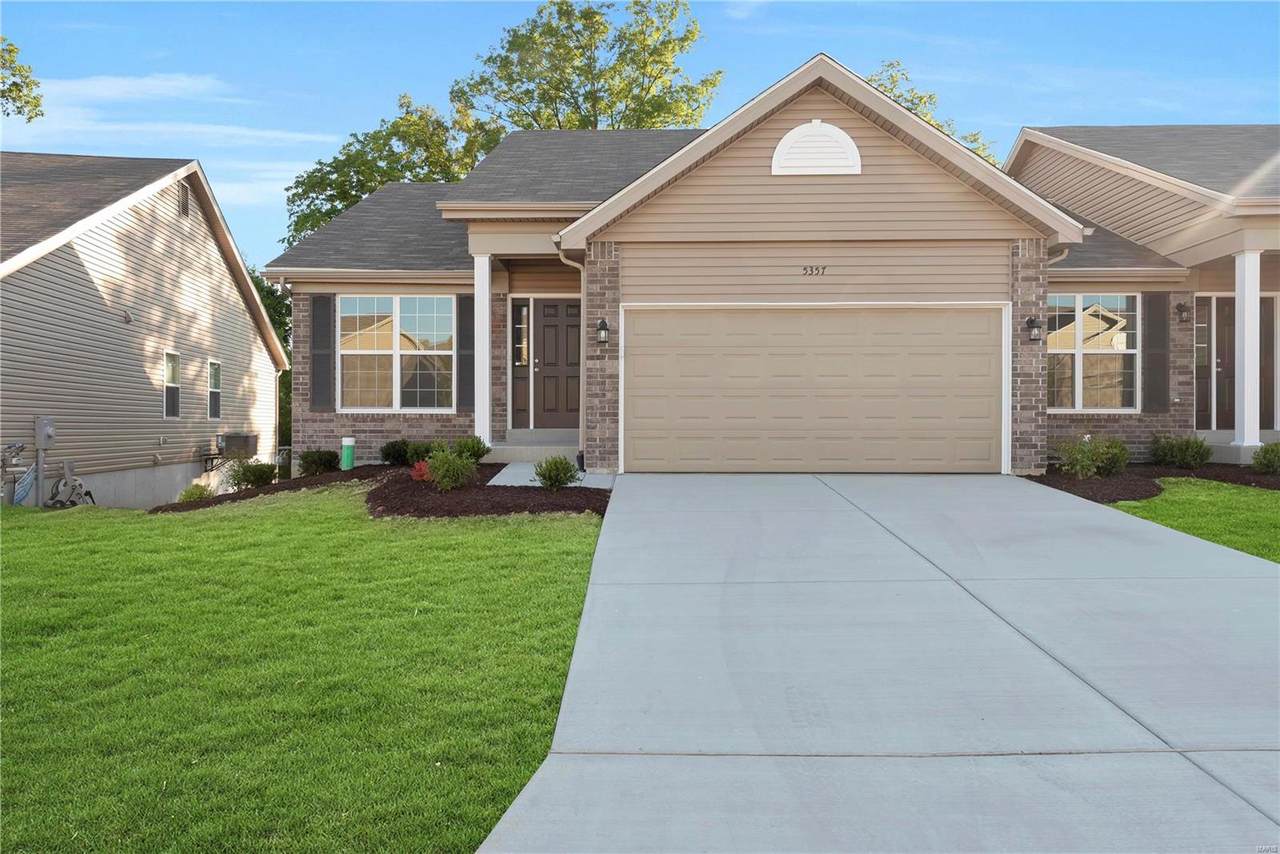 5357 Lakepath Way - Photo 1