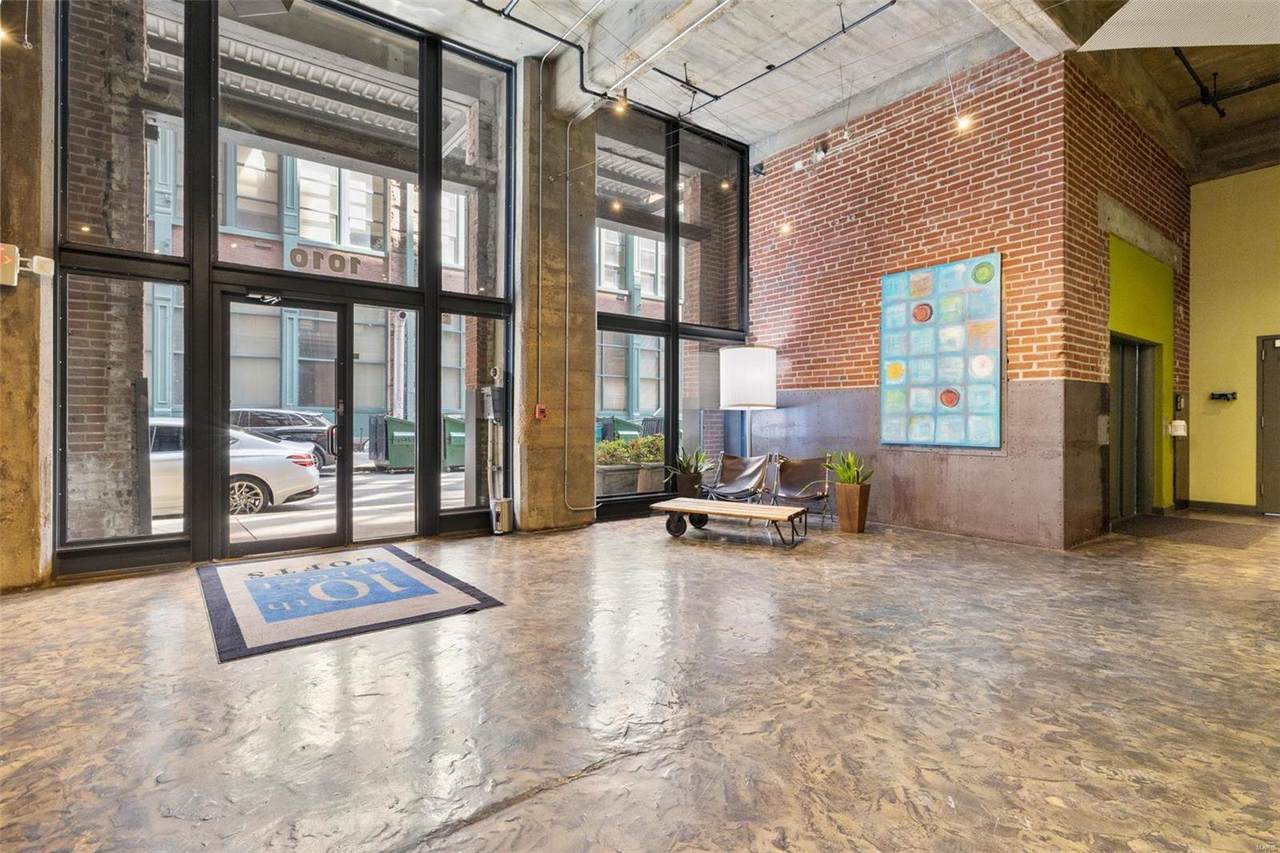 1010 Saint Charles Street - Photo 1