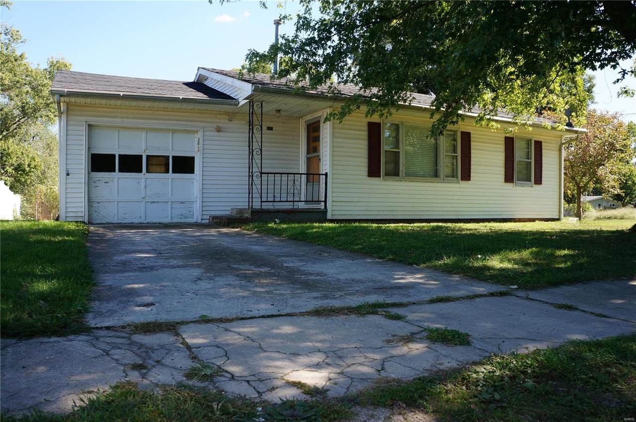 605 Harman Street - Photo 1